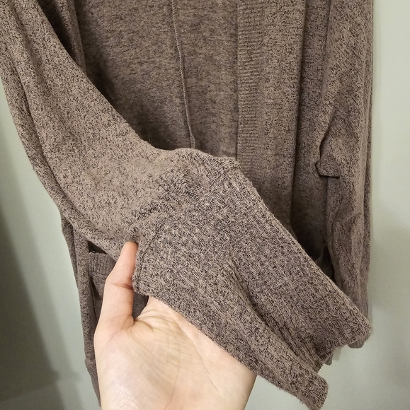 American Eagle size XS cardigan | super soft sweater cardigan | brown - Picture 4 of 4